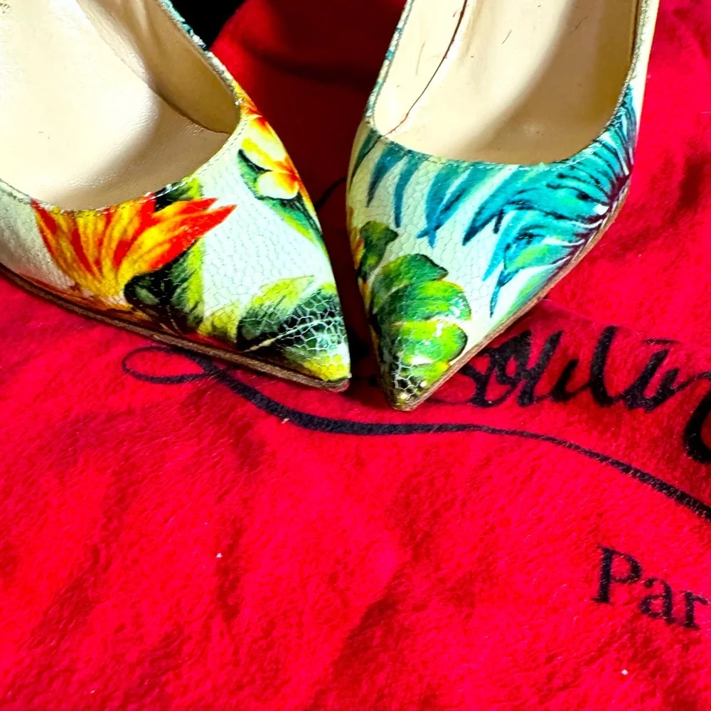 Authentic - Picture 4 of 14